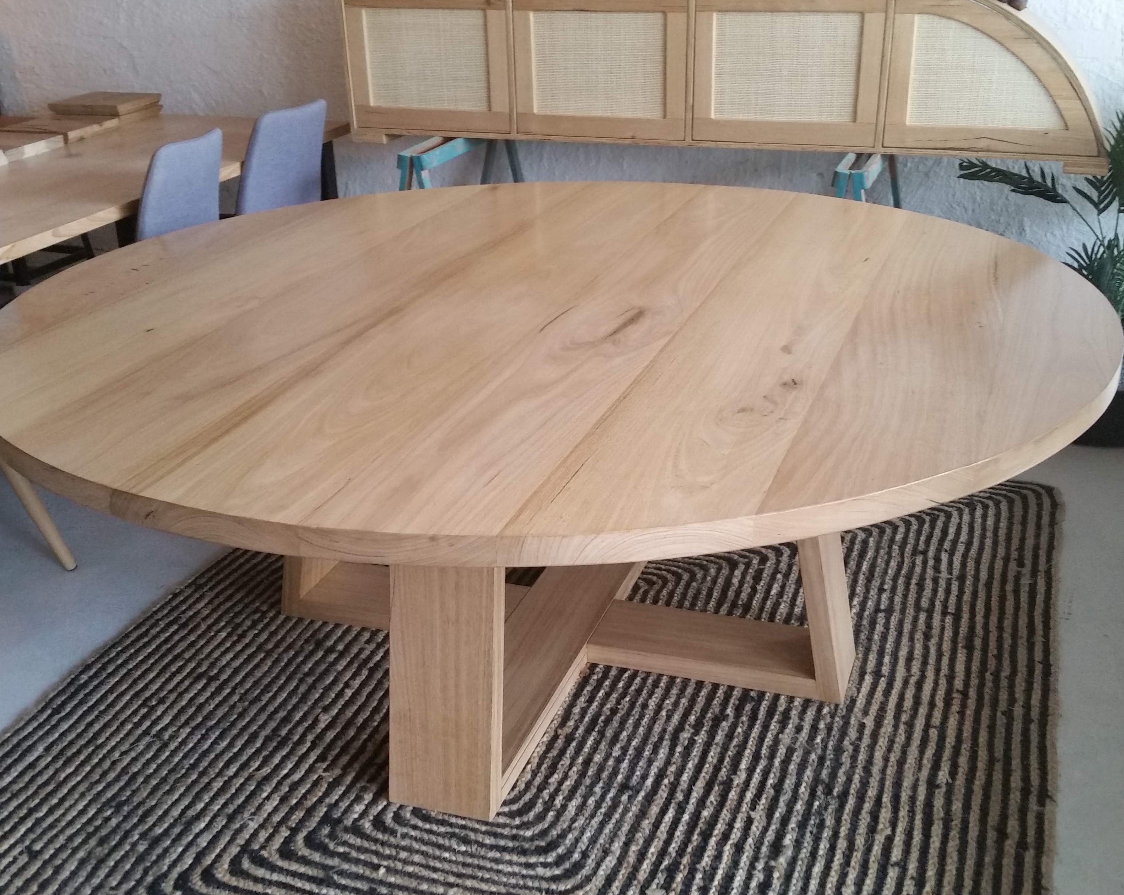 Round Dining Table | St Andrew’s