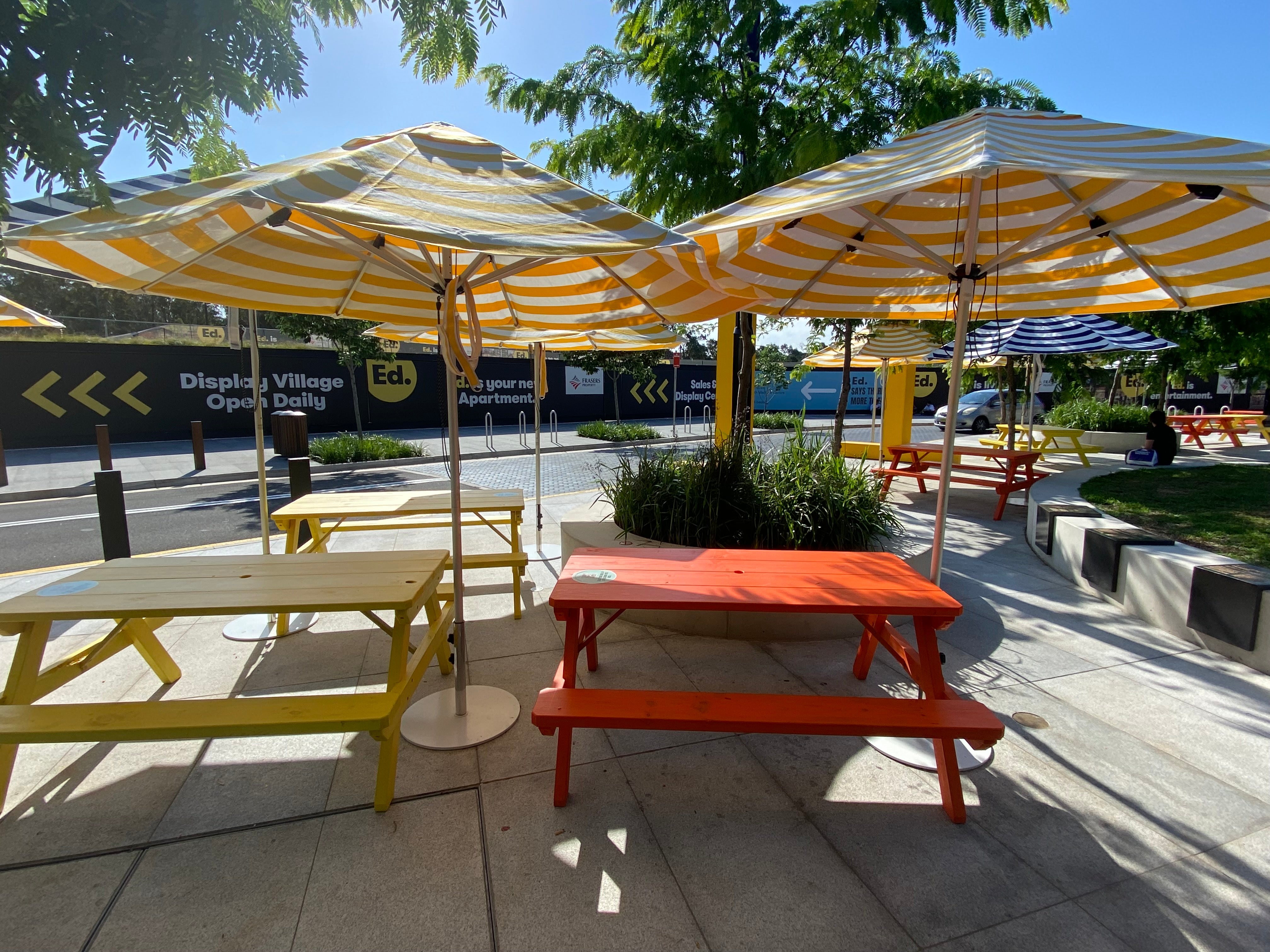 Iconic Outdoor Picnic Table | Alfresco