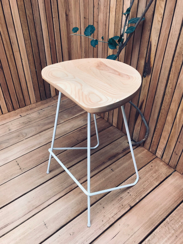LENNY STOOL - NATURAL TIMBER/WHITE LEG - BAR HEIGHT