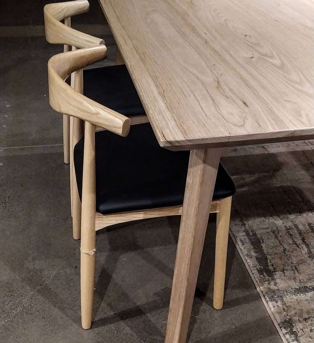 The Elly Chair